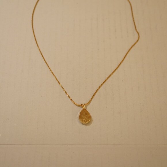 VINTAGE AVON EMERALD GREEN CRYSTAL TEARDROP NECKLACE - Picture 6 of 12